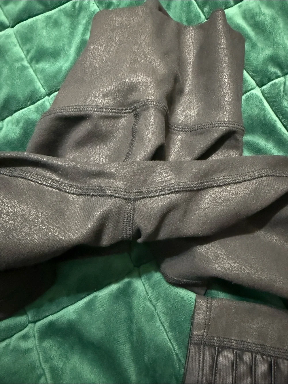 ALO Yoga Black Moto Glossy Legging size S